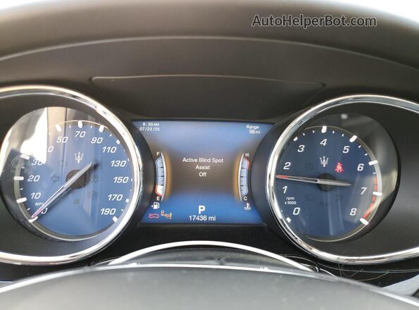 ZAM56YRL8J1270987 2018 MASERATI QUATTROPOR Silver Widok zestawu wskaźników