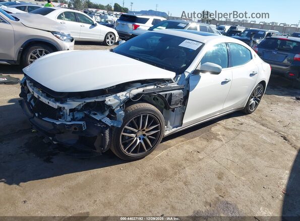 ZAM57XSA2K1313303 2019 MASERATI GHIBLI White 