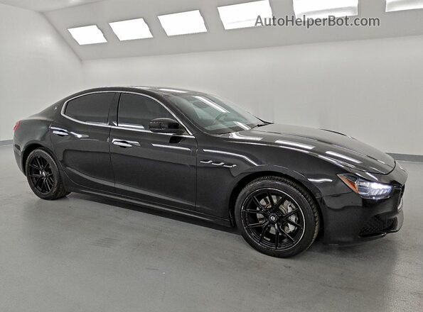 ZAM57XSA8H1226675 2017 MASERATI GHIBLI Black Front right