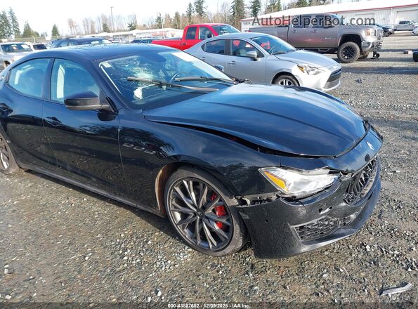 ZAM57YTA4L1353579 2020 MASERATI GHIBLI Black Front view