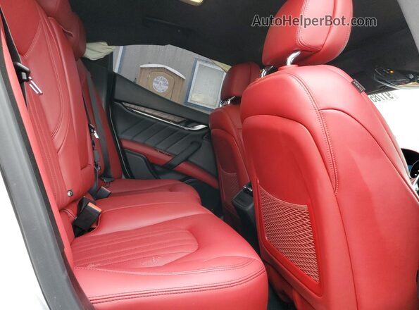 ZAM57YTA6K1315995 2019 MASERATI GHIBLI Белый Вид задних сидений