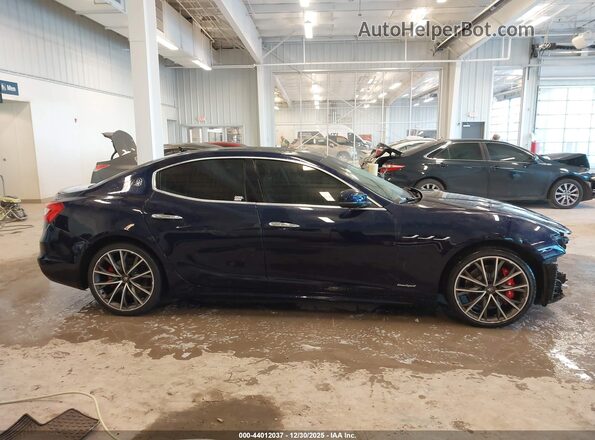 ZAM57YTS1L1356559 2020 MASERATI GHIBLI Dark Blue Widok wnętrza z tyłu