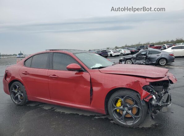 ZARFAECN7J7567848 2018 ALFA ROMEO GIULIA Red 