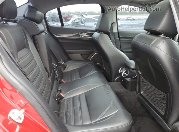 ZARFAECN7J7567848 2018 ALFA ROMEO GIULIA Red 