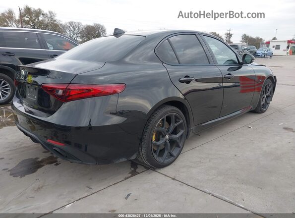 ZARFAMAN3L7637233 2020 ALFA ROMEO GIULIA Black Задня права чверть