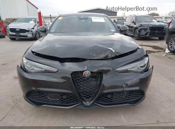 ZARFAMAN3L7637233 2020 ALFA ROMEO GIULIA Black Вид щитка приладів