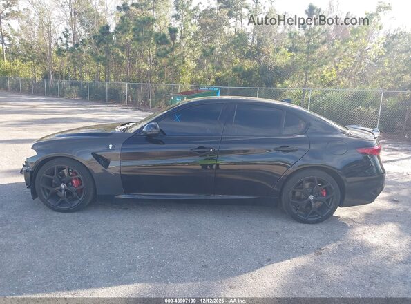 ZARFAMAN4L7635748 2020 ALFA ROMEO GIULIA Black Widok wnętrza 360 stopni