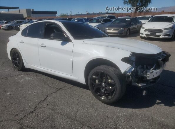 ZARFAMAN6M7641150 2021 ALFA ROMEO GIULIA Белый Передняя правая четверть