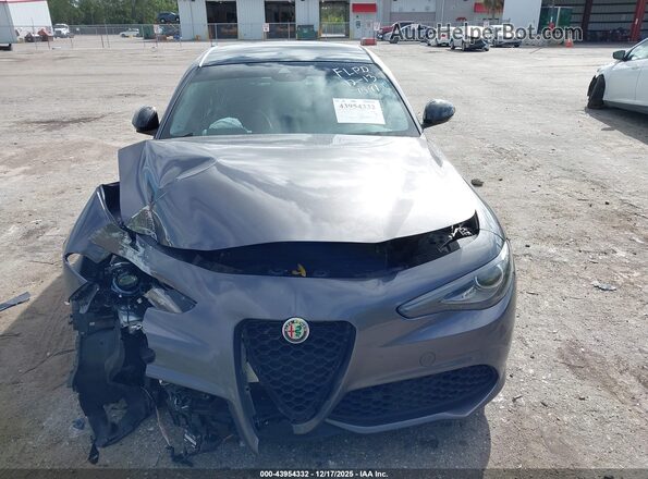 ZARFAMAN7L7637591 2020 ALFA ROMEO GIULIA Gray 