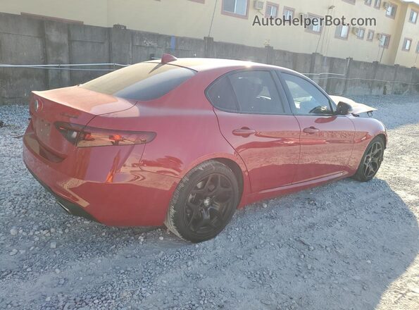 ZARFAMAN7M7639052 2021 ALFA ROMEO GIULIA Red Rear right