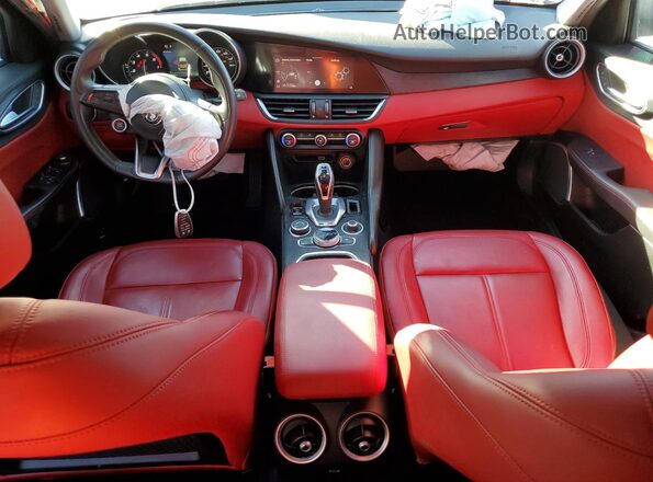 ZARFAMAN7M7639052 2021 ALFA ROMEO GIULIA Red Dashboard view