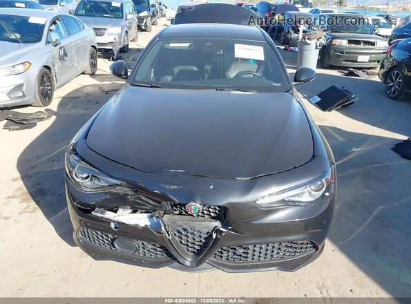 ZARFAMBN0P7669576 2023 ALFA ROMEO GIULIA Black 