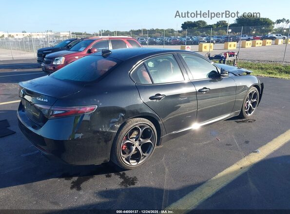 ZARFAMBN0R7682797 2024 ALFA ROMEO GIULIA Black Հետևի աջ