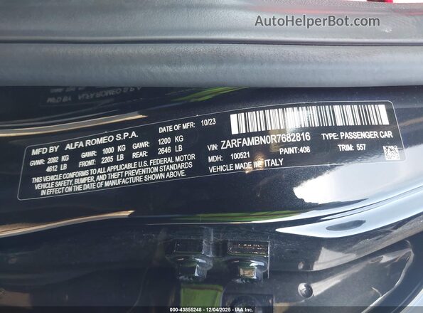 ZARFAMBN0R7682816 2024 ALFA ROMEO GIULIA Black Շարժիչի բաժամունքի տեսք