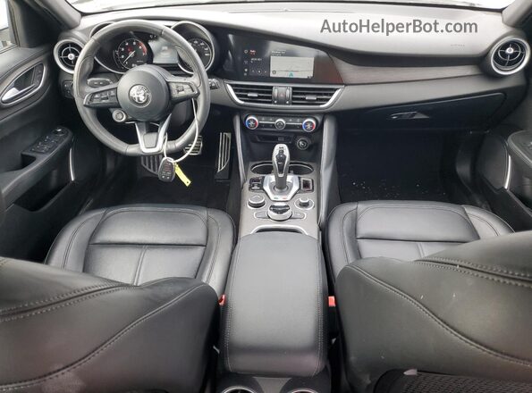ZARFAMBN3N7665390 2022 ALFA ROMEO GIULIA White Vista del salpicadero