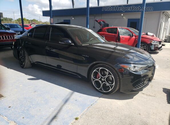 ZARFAMBN6N7664850 2022 ALFA ROMEO GIULIA Black Delantero derecho