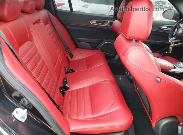 ZARFAMBN7N7653467 2022 ALFA ROMEO GIULIA Черный Вид задних сидений