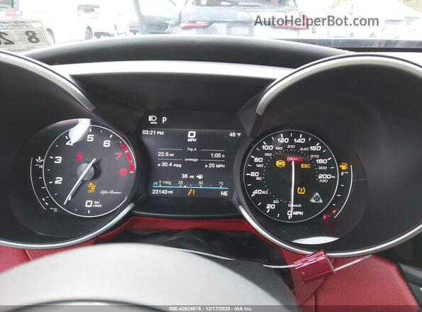 ZARFAMEV0M7648976 2021 ALFA ROMEO GIULIA Black Հետևի նստատեղերի տեսք