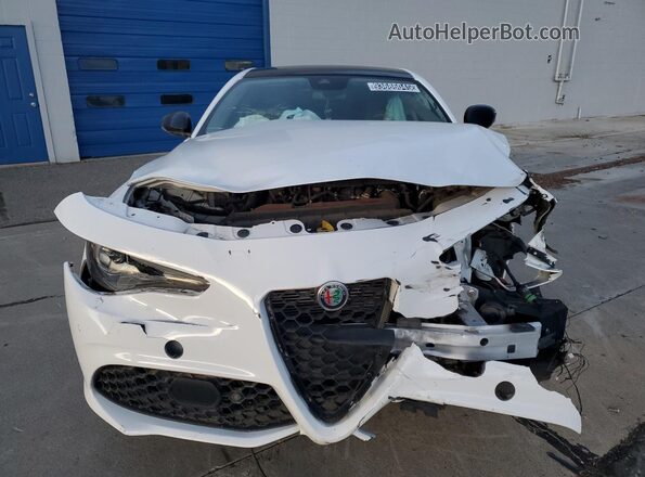 ZARFANAN0L7632772 2020 ALFA ROMEO GIULIA White Vista interior de 360 grados