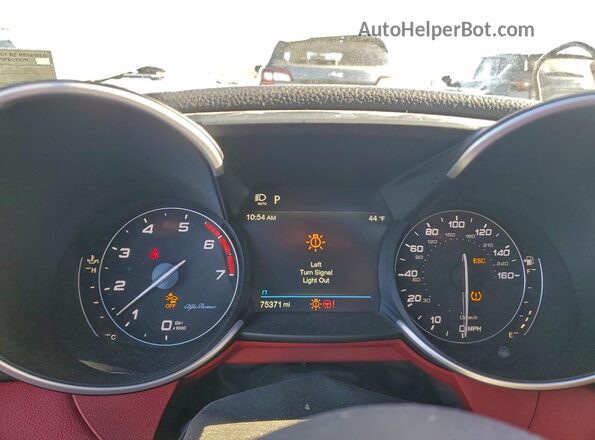 ZARFANBN3M7645483 2021 ALFA ROMEO GIULIA Белый Вид щитка приборов