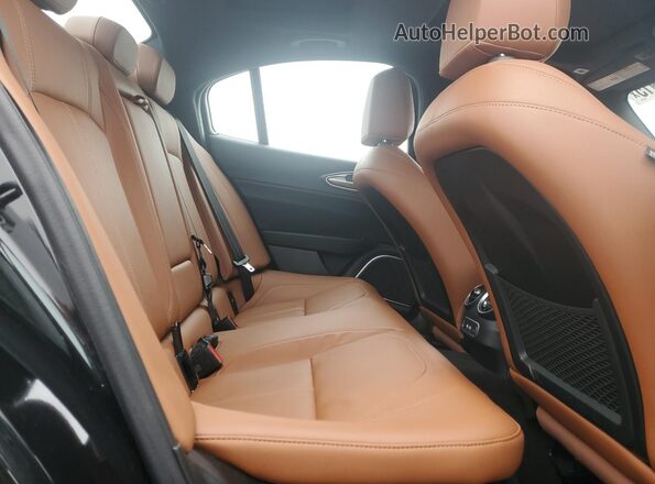 ZARFANBN3N7660809 2022 ALFA ROMEO GIULIA Black უკანა სავარძლების ხედი