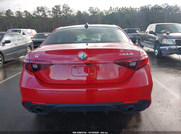 ZARFANBN8N7659770 2022 ALFA ROMEO GIULIA Red 