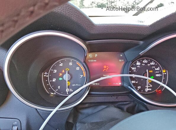 ZASFAKBN6J7C01591 2018 ALFA ROMEO STELVIO Gray Вид щитка приладів