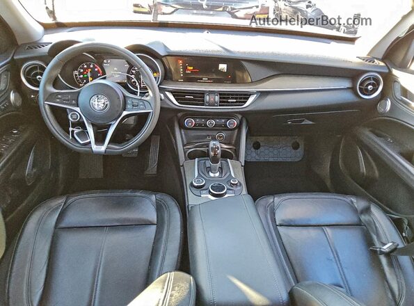 ZASFAKBN6J7C01591 2018 ALFA ROMEO STELVIO Gray Вид панелі приладів