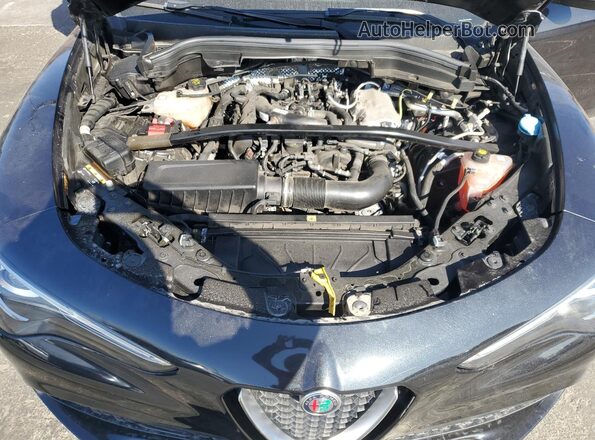 ZASPAJAN0L7C93073 2020 ALFA ROMEO STELVIO Black Widok wnętrza z tyłu