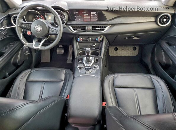 ZASPAJAN4L7C95103 2020 ALFA ROMEO STELVIO Black Dashboard view