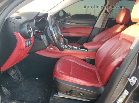 ZASPAJAN5L7C94381 2020 ALFA ROMEO STELVIO Gray Front interior view
