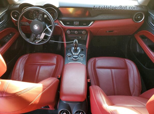 ZASPAJAN5L7C94381 2020 ALFA ROMEO STELVIO Gray Dashboard view