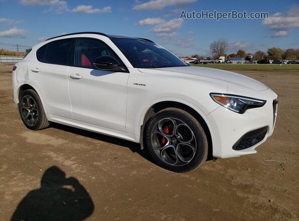 ZASPAKBN0P7D55016 2023 ALFA ROMEO STELVIO White Передня права чверть