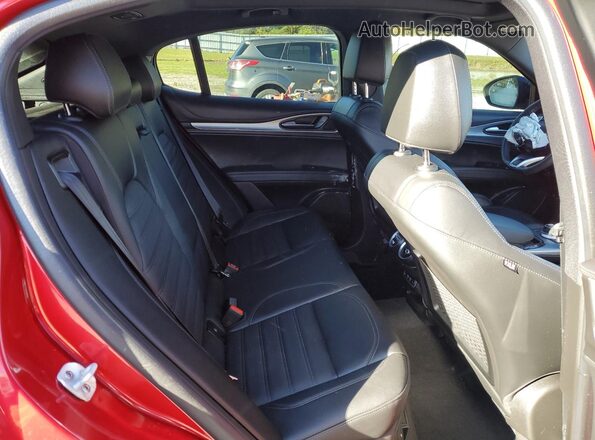 ZASPAKBN1R7D82860 2024 ALFA ROMEO STELVIO Red უკანა სალონის ხედი