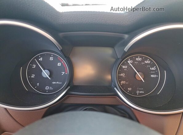 ZASPAKBN3L7C75963 2020 ALFA ROMEO STELVIO Blue Vista del cuadro de instrumentos