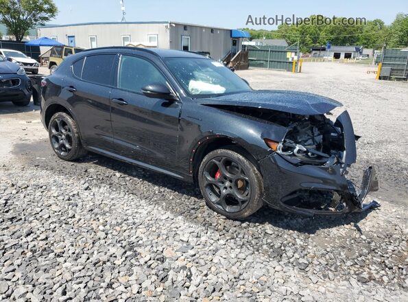 ZASPAKBN4R7D73666 2024 ALFA ROMEO STELVIO Черный Передняя правая четверть