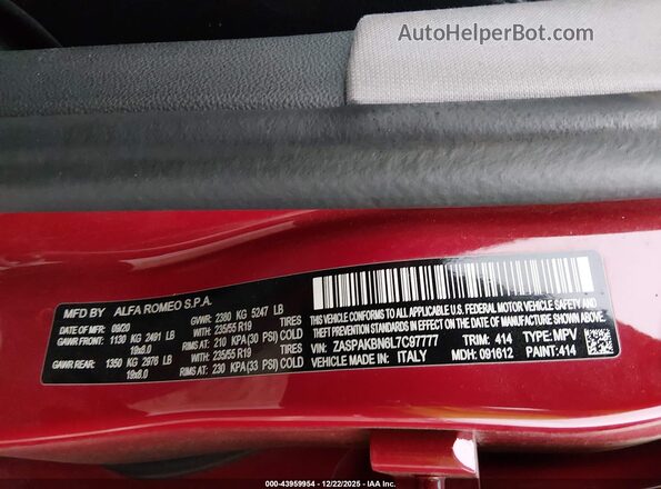 ZASPAKBN6L7C97777 2020 ALFA ROMEO STELVIO Красный Вид подкапотного пространства