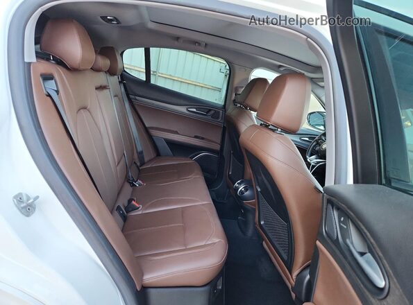 ZASPAKBN6M7D20007 2021 ALFA ROMEO STELVIO White 