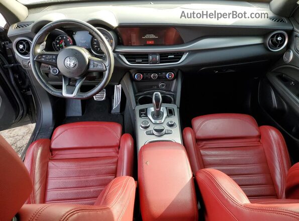 ZASPAKBN7N7D26707 2022 ALFA ROMEO STELVIO Gray Widok deski rozdzielczej