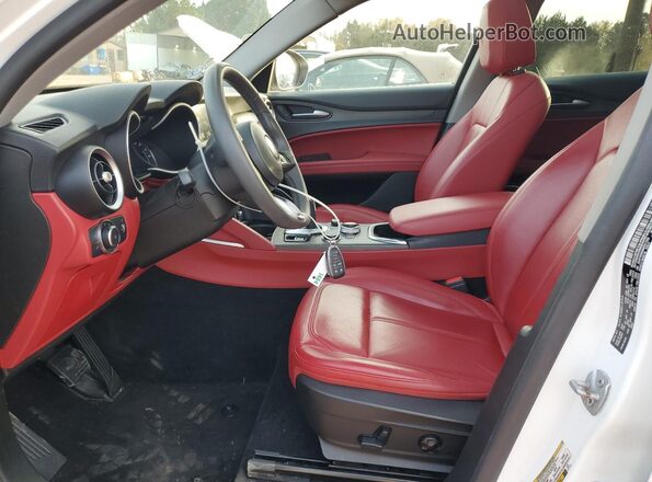 ZASPAKBN8M7D11762 2021 ALFA ROMEO STELVIO White Вид салону спереду