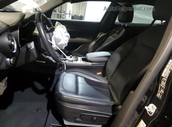 ZASPAKBN8P7D58939 2023 ALFA ROMEO STELVIO Black წინა სალონის ხედი