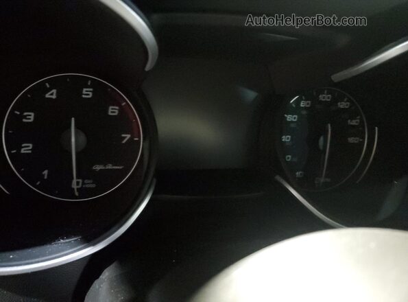 ZASPAKBN8P7D58939 2023 ALFA ROMEO STELVIO Black ხელსაწყოთა პანელის ხედი