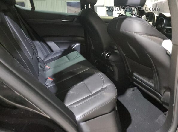 ZASPAKBN8P7D58939 2023 ALFA ROMEO STELVIO Black უკანა სალონის ხედი
