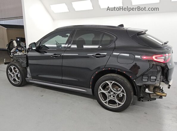 ZASPAKBN9R7D75123 2024 ALFA ROMEO STELVIO Black 