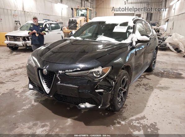ZASPAKBNXN7D31996 2022 ALFA ROMEO STELVIO Черный Вид спереди
