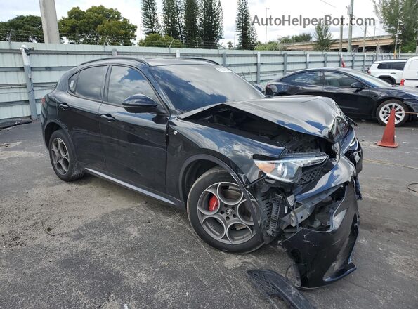 ZASPAKBNXN7D32520 2022 ALFA ROMEO STELVIO Black Front right