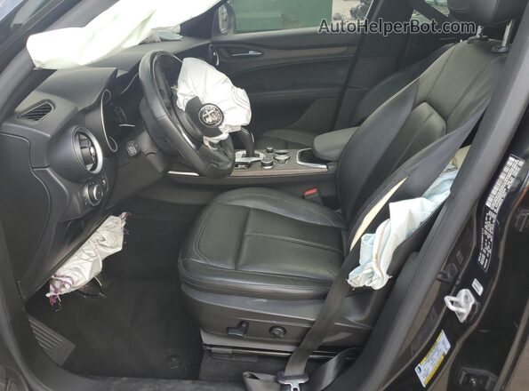 ZASPAKBNXN7D32520 2022 ALFA ROMEO STELVIO Black Front interior view