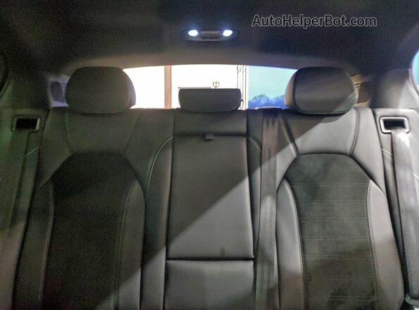 ZASPAKEV3P7D56494 2023 ALFA ROMEO STELVIO Green Հետևի նստատեղերի տեսք