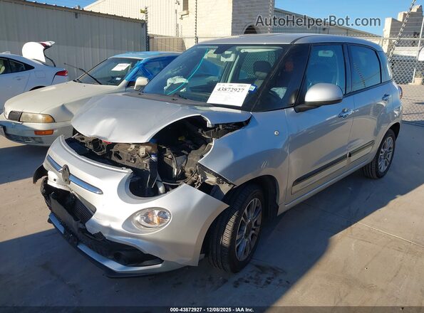ZFBCFAAH7JZ040680 2018 FIAT 500L Silver Vista tres cuartos delantera izquierda