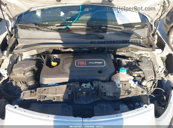ZFBCFAAH7JZ040680 2018 FIAT 500L Silver Vista trasera